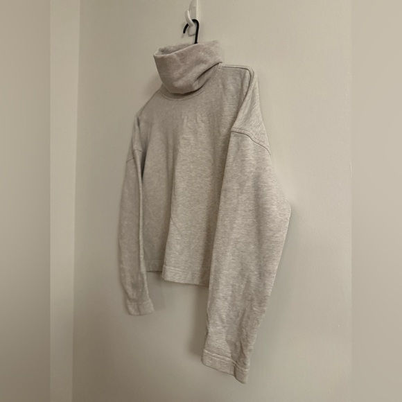 Everlane Gray Knit Sweater - Picture 7 of 9